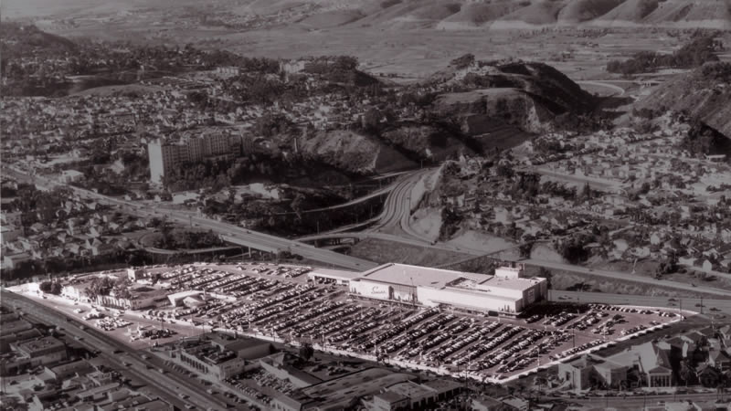 Sears shopping center uptown 1952